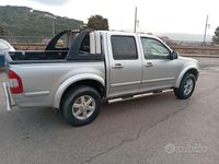 Usata Isuzu D-Max 131 CV (96 kW) 2006 Grigio Pick-up