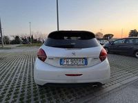 Usata Peugeot 208 GT-line 110 CV (80 kW) 2017 Utilitaria