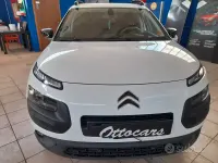 Usata Citroën C4 PureTech 82 CV (60 kW) 2017 Bianco SUV