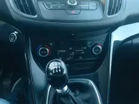 Usado Ford Kuga Business Edition 120 CV (88 kW) 2018 Negro SUV