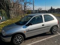 Usata Opel Corsa 54 CV (39 kW) 2000 Grigio Utilitaria
