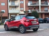 Usata Renault Captur Intens 110 CV (80 kW) 2018 Rosso SUV