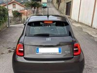 Usata Fiat 500e Passion 42 kW (58 CV) 2022 Grigio Cabrio
