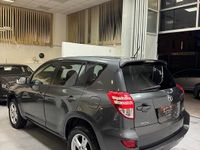 Usata Toyota RAV4 150 CV (110 kW) 2010 Grigio SUV