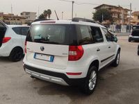 Usata Skoda Yeti Style 110 CV (80 kW) 2016 Bianco SUV