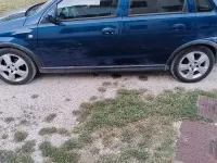 Usata Opel Corsa 80 CV (58 kW) 2004 Bluazzurro Utilitaria