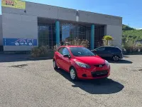 Usata Mazda 2 Trendy 75 CV (55 kW) 2012 Rosso Utilitaria