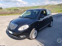Usata Lancia Ypsilon 95 CV (69 kW) 2012 Nero Utilitaria