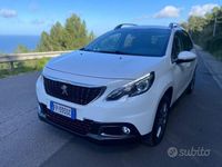 Usata Peugeot 2008 Allure 99 CV (72 kW) 2018 Bianco SUV