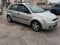 Usata Ford Fiesta 75 CV (55 kW) 2003 Grigio Utilitaria
