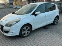 Usata Renault Scenic E-Tech 110 CV (80 kW) 2011 Bianco Monovolume