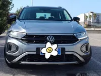 Usata VW T-Roc 116 CV (85 kW) 2023 Grigio SUV