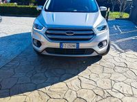 Usata Ford Kuga 120 CV (88 kW) 2019 Grigio SUV