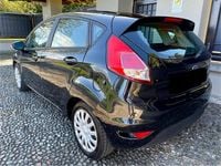 Usata Ford Fiesta 75 CV (55 kW) 2015 Nero Berlina