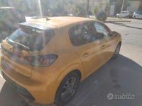 Usata Peugeot 208 102 CV (75 kW) 2021 Utilitaria