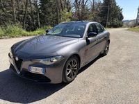 Usata Alfa Romeo Giulia Executive 180 CV (132 kW) 2018 Grigio Berlina