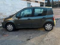 Usata Renault Modus 2009 Verde Monovolume