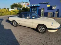Usata Alfa Romeo Spider 103 CV (75 kW) 1984 Beige Cabrio