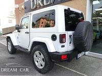 Usata Jeep Wrangler Sahara 200 CV (147 kW) 2011 Bianco perlato SUV