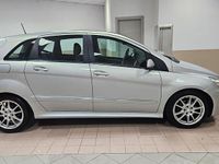 Usata Mercedes B180 Premium 109 CV (80 kW) 2011 Argento Monovolume