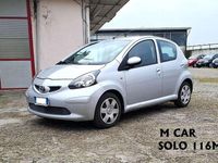 Usata Toyota Aygo 68 CV (50 kW) 2006 Argento Utilitaria