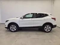 Usata Nissan Qashqai N-Connecta 116 CV (85 kW) 2018 Bianco SUV