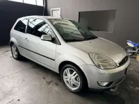 Usata Ford Fiesta Ghia 75 CV (55 kW) 2005 Utilitaria