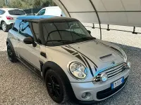 Usata Mini Cooper D 111 CV (81 kW) 2012 Grigio Utilitaria