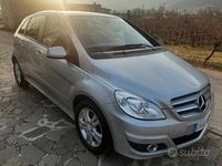 Usata Mercedes B180 Executive 116 CV (85 kW) 2011 Grigio Monovolume