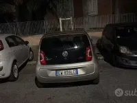 Usata VW up! 75 CV (55 kW) 2014 Grigio Utilitaria
