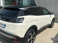 Usata Peugeot 3008 Allure 131 CV (96 kW) 2022 Bianco SUV