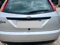 Occasion Ford Focus Ambiente 90 PK (66 kW) 2001 Grijs Sedan