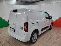 Usata Fiat Doblò 102 CV (75 kW) 2024 Bianco Monovolume