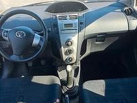 Usata Toyota Yaris 90 CV (66 kW) 2007 Nero Berlina
