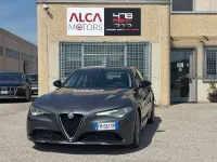 Usata Alfa Romeo Giulia Super 150 CV (110 kW) 2017 Grigio vesuvio Berlina