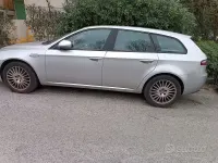 Usata Alfa Romeo 159 Quadrifoglio 150 CV (110 kW) 2007 Grigio Station wagon