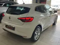 Usata Renault Clio V Intens 86 CV (63 kW) 2020 Bianco Berlina