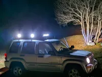 Usata Jeep Cherokee 143 CV (105 kW) 2003 Grigio SUV