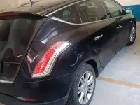 Begagnad Lancia Delta 120 HK (88 kW) 2009 Svart Halvkombi