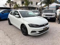 Usata VW Polo Comfortline 90 CV (66 kW) 2018 Bianco Utilitaria