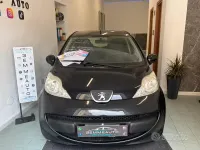 Usata Peugeot 107 68 CV (50 kW) 2008 Nero Utilitaria