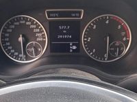 Usata Mercedes B180 110 CV (80 kW) 2012 Nero Monovolume