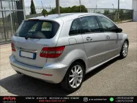 Usata Mercedes B200 140 CV (102 kW) 2006 Argento Monovolume