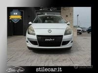 Usata Renault Scénic III Luxe 131 CV (96 kW) 2010 Bianco Monovolume