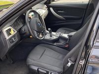 Usata BMW 318 115 CV (84 kW) 2016 Nero Berlina