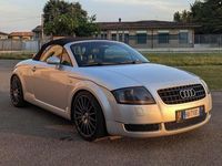 Usata Audi TT Roadster S-Line 224 CV (164 kW) 2000 Argento Cabrio