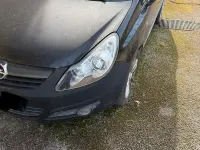 Usata Opel Corsa 90 CV (66 kW) 2009 Nero Utilitaria
