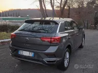 Usata VW T-Roc Business 150 CV (110 kW) 2021 Grigio SUV