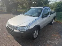 Usata Fiat Strada 84 CV (61 kW) 2008 Grigio