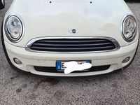 Begagnad Mini ONE 2010 Vit Halvkombi